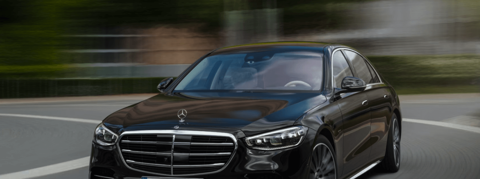 How Concierge Should Communicate a Guest Transfer — 7 Details That Lower Tension After Travel