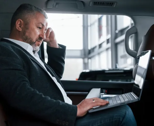 Kierowca do dyspozycji na cały dzień — lepszy wybór niż osobne przejazdy