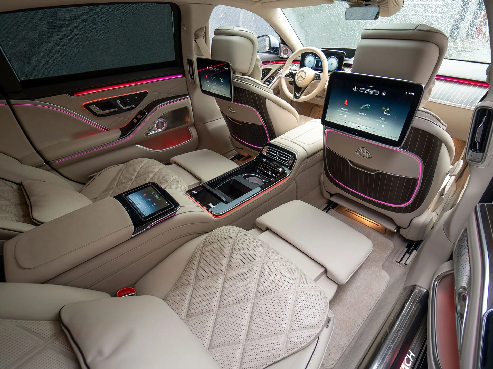 Energylandia: wracać do Krakowa czy spać bliżej Zatora? Jak wybrać lepszą bazę dla rodziny